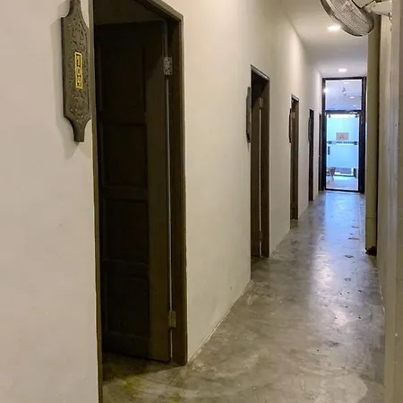 Hornbill's Nest Kuching Hostel Luaran gambar