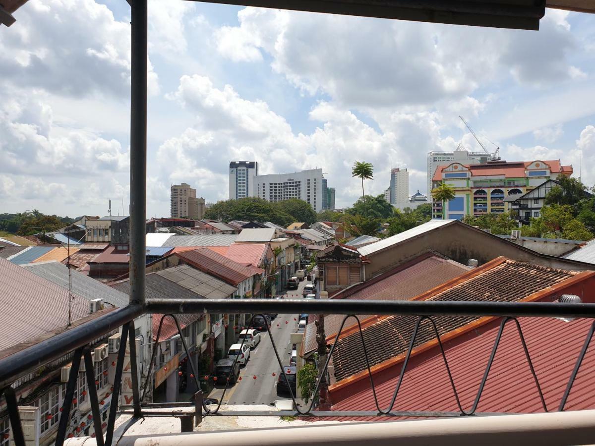 Hornbill's Nest * Kuching